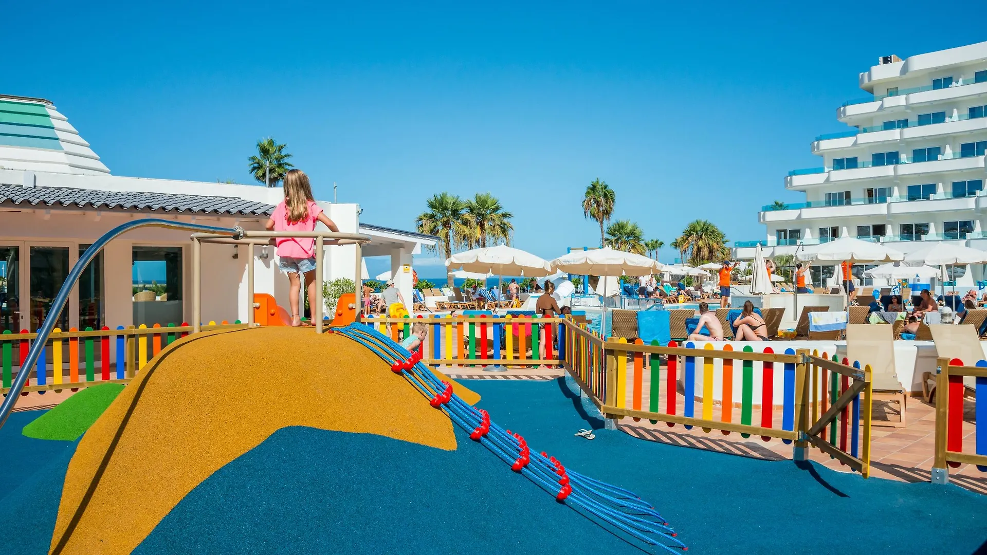 Hovima La Pinta Beachfront Family Hotel 阿德耶