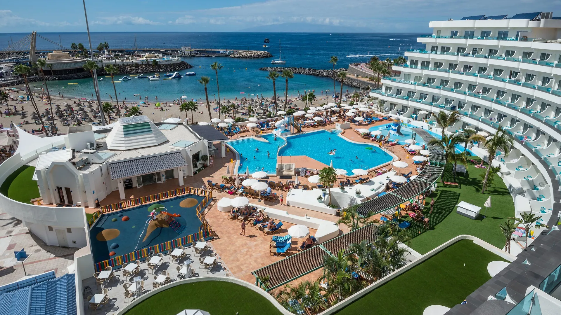 Hovima La Pinta Beachfront Family Hotel أذيخي 4*,