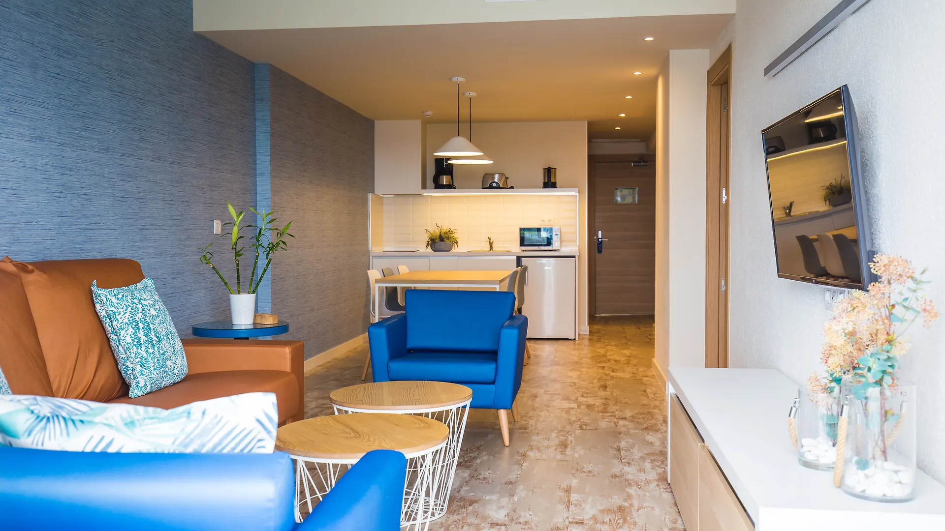 Hovima La Pinta Beachfront Family Hotel 阿德耶