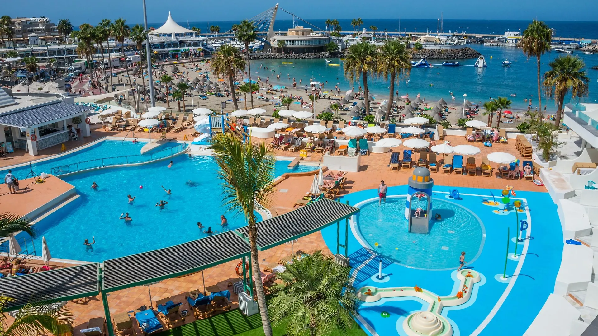 Hovima La Pinta Beachfront Family Hotel 阿德耶