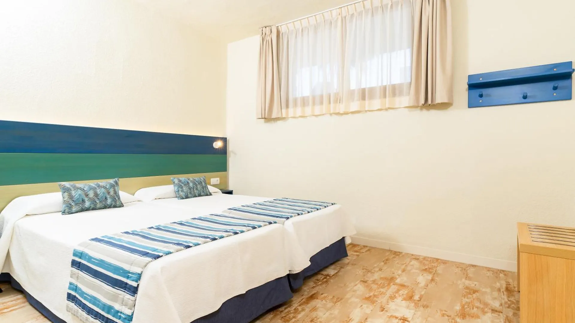 Hovima La Pinta Beachfront Family Hotel 阿德耶