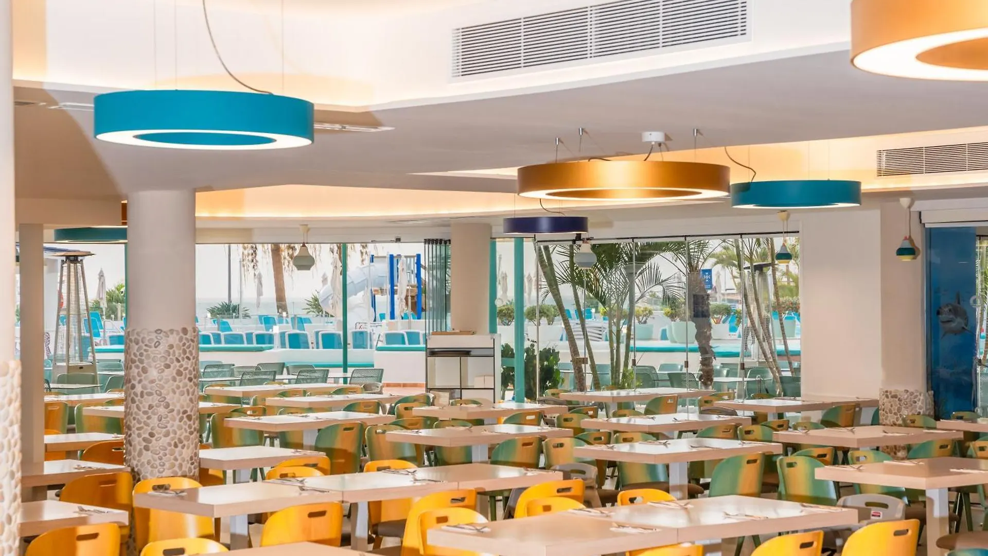 Hovima La Pinta Beachfront Family Hotel 阿德耶 4*,  西班牙