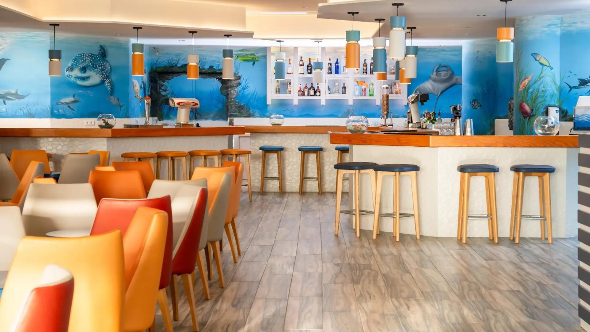 Hovima La Pinta Beachfront Family Hotel 阿德耶