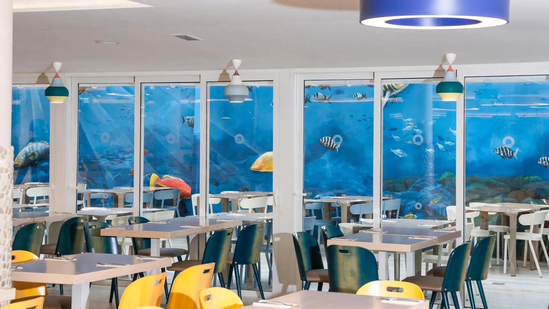 Hovima La Pinta Beachfront Family Hotel 阿德耶 4*,