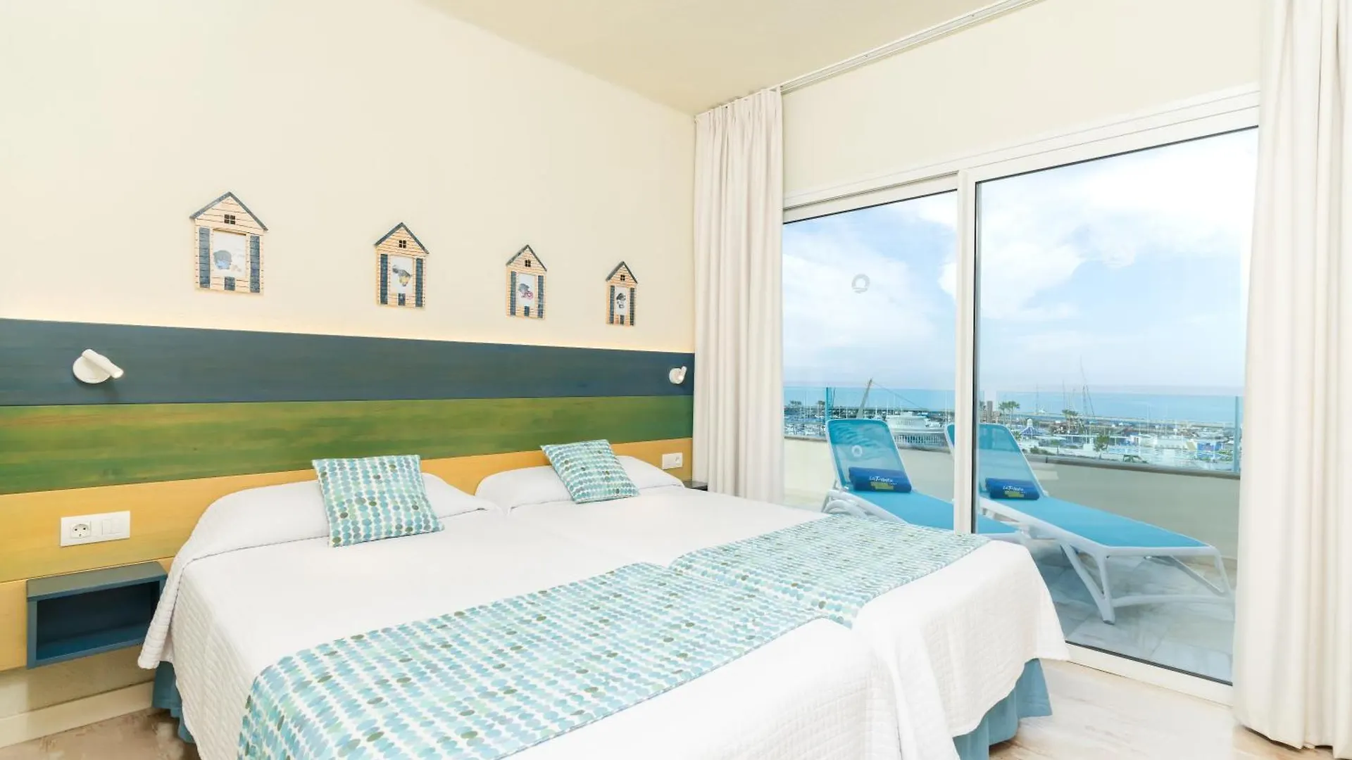 Hovima La Pinta Beachfront Family Hotel 阿德耶